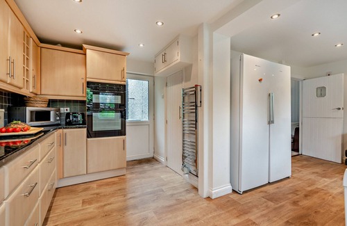 Treknow House | Hillscroft - Three Bedroom House, Sleeps 6