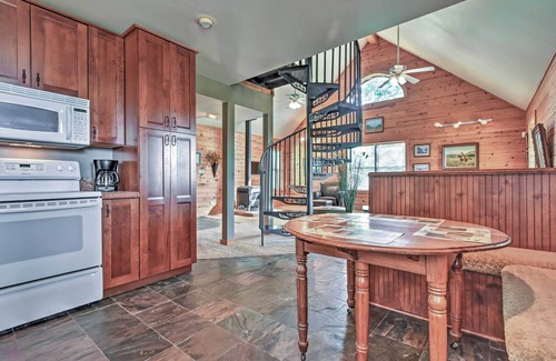 Defiance Cabin | Hillside Cabin on 43 Acres w/Private Lake & View!