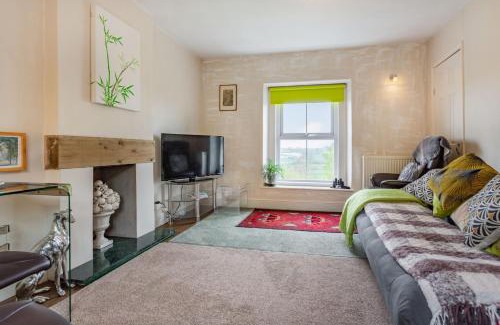 Peasedown Saint John Apartment | Hillside Cottage