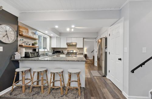 Grand Haven House | Hillside Cottage- Great Vacation Rental with Private Pool