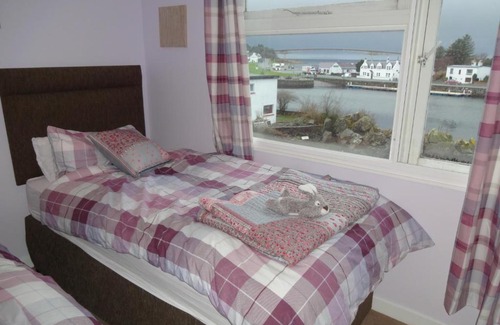 Kyleakin Bed & Breakfast | Hillside
