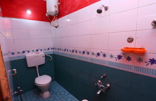 Gudalur Hotel | Hillside Green Valley Comfort Stay