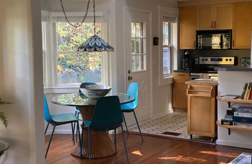 Harpers Ferry Cabin | Hillside Hideaway in Lowertown Harpers Ferry