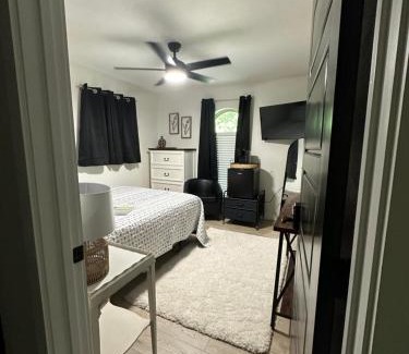 Tyler House | Hillside House Room 2