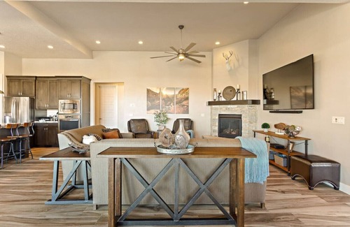 Hurricane House | Hillside Hurricane Home - Open, Luxurious, wViews