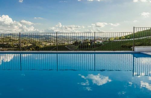Castagnole delle Lanze House | Hillside In