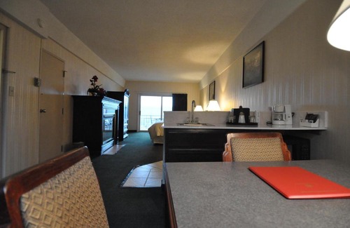 Madison Hotel | Hillside Inn