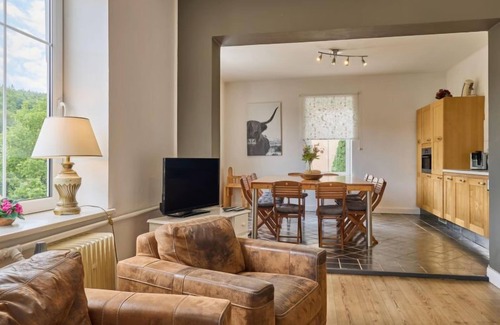 Svoboda nad Upou House | Hillside Lodge & Garden by Interhome