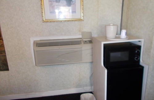 Homer Hotel | Hillside Motel