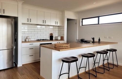 Apollo Bay House | Hillside @ The Bay
