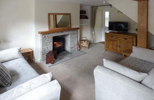 Gayle House | Hillside View