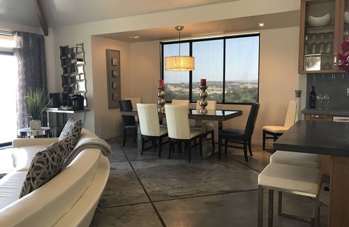 Paso Robles House | Hilltop 365: Luxury ~ Stunning Views ~ Hilltop ~ Only 3 Blocks To Downtown Paso