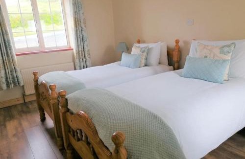 Carrigaholt House | Hilltop Cottage