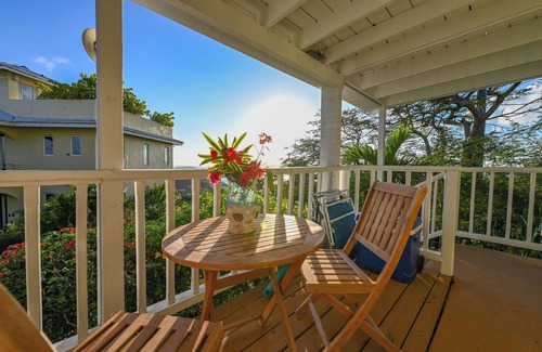 Contant Hill Apartment | Hilltop Cozy Efficiency with Breezes and Beautiful Sunset Views