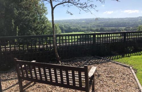 Pentrefelin House | Hilltop