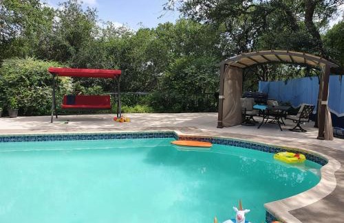 San Marcos Cabin | Hilltop Hacienda