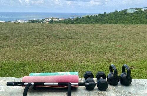 Estate Contentment Condo | Hilltop Haven- great views, great location!