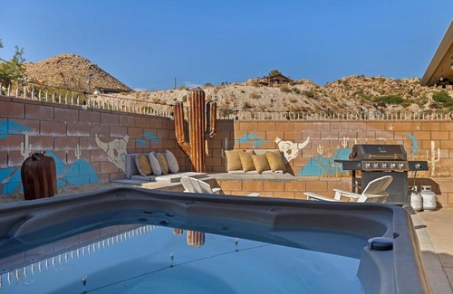 Yucca Valley House | Hilltop Haven Near Joshua Tree National Park