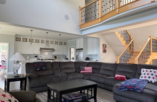 Laconia House | Hilltop Haven on Lake Winnisquam