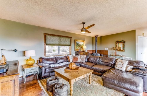 Blairsville House | Hilltop Haven