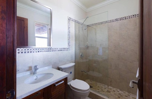 Camperdown Apartment | Hilltop Haven Vacation Home