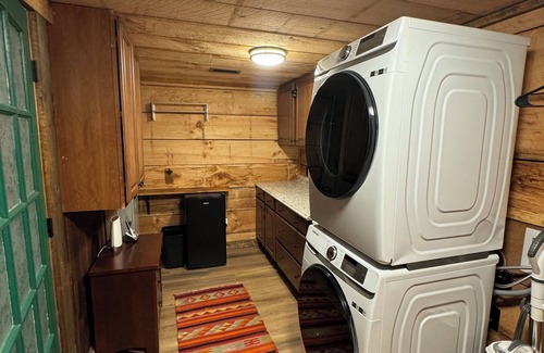 Ellijay Cabin | Hilltop Retreat- quiet and private, hot tub and 20 acres of wilderness.