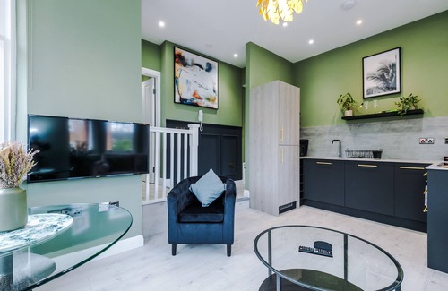 Offerton Apartment | Hilltop Serviced Apartments - Stockport