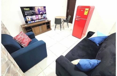 Kwabenyan House | HillView 1 Bedrm Home with Swimming Pool @Kwabenya