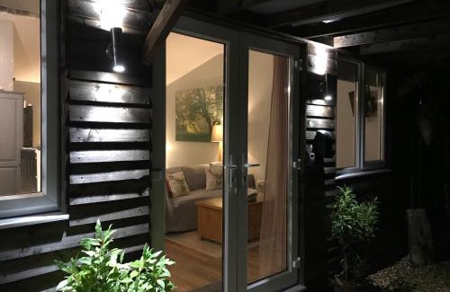Bromham Apartment | Hillview Lodge