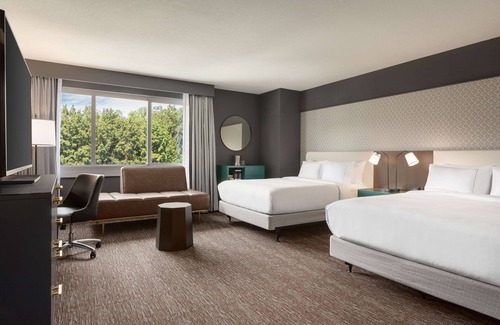 Linthicum Heights Hotel | Hilton Baltimore BWI Airport