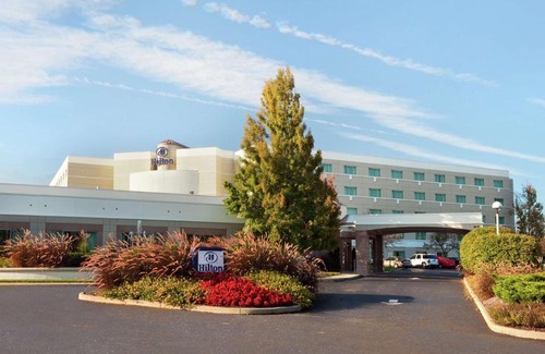 Florence Hotel | Hilton Cincinnati Airport