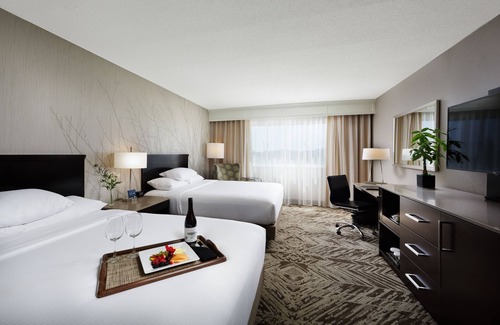 Florence Hotel | Hilton Cincinnati Airport