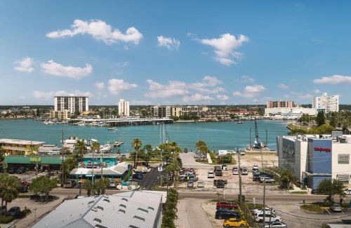 Clearwater Beach Resort | Hilton Clearwater Beach Resort & Spa