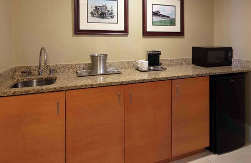 Brush - Stewarts Resort | Hilton Daytona Beach Oceanfront Resort