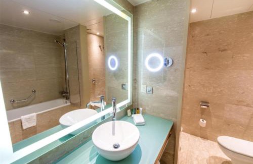Diagonal Mar i el Front Maritim del Poblenou Hotel | Hilton Diagonal Mar Barcelona