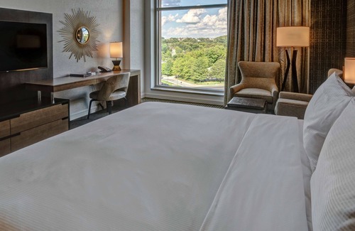 Franklin Hotel | Hilton Franklin Cool Springs