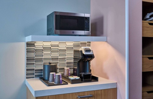 Midtown Anchorage Hotel | Hilton Garden Inn Anchorage