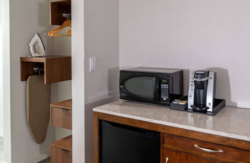 Radnor - Fort Myer Heights Hotel | Hilton Garden Inn Arlington/Courthouse Plaza