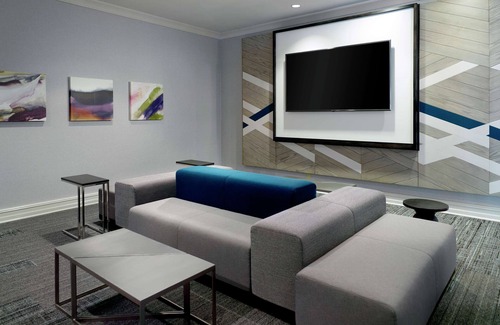 North Buckhead Hotel | Hilton Garden Inn Atlanta-Buckhead