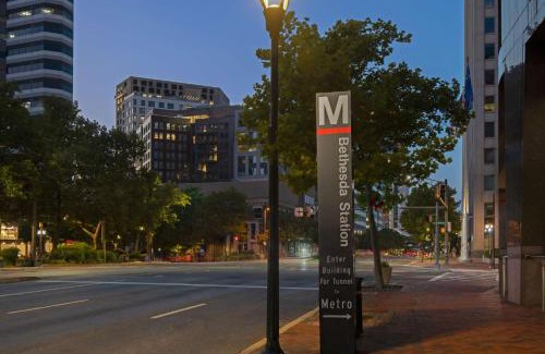 Bethesda Hotel | Hilton Garden Inn Bethesda Downtown