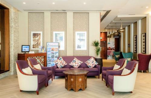 Al Mina Hotel | Hilton Garden inn Dubai Jumeirah