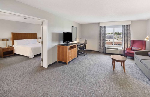 Madison Hotel | Hilton Garden Inn Jackson/Madison