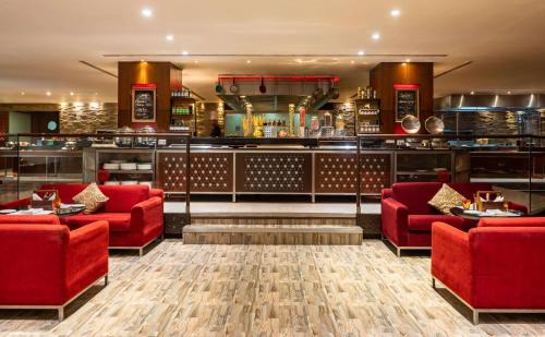 New Delhi Hotel | Hilton Garden Inn New Delhi/Saket