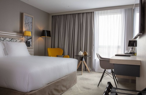 Quartier du Pont-de-Flandre Hotel | Hilton Garden Inn Paris La Villette