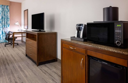 Cave Spring Hotel | Hilton Garden Inn Roanoke