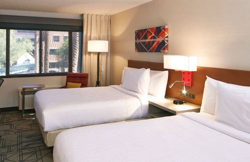 Brown and Stetson Business Hotel | Hilton Garden Inn Scottsdale Old Town