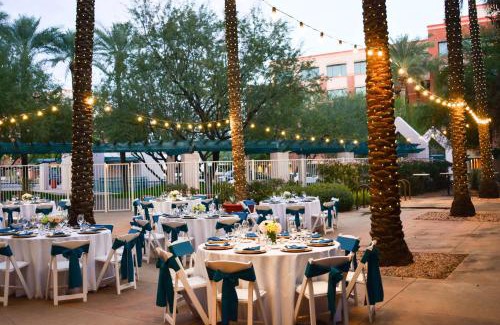 Brown and Stetson Business Hotel | Hilton Garden Inn Scottsdale Old Town