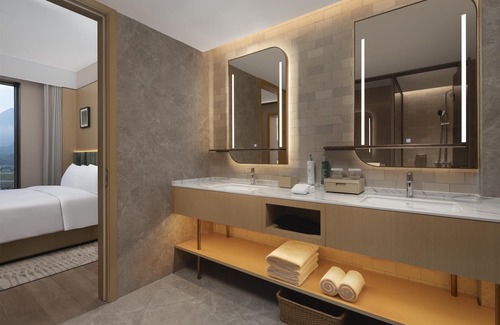 Yongding Hotel | Hilton Garden Inn Zhangjiajie Tianmen Mountain