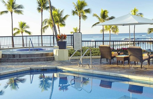 Waikiki Condo | Hilton Hawaiian Village Lagoon Tower, Two bedroom, Fabulous beach and lagoon!