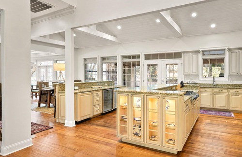 Baynard Oaks House | HILTON HEAD 6BR HOME ON HARBOUR TOWN GOLF WITH POOL NEAR BEACH AND DINING